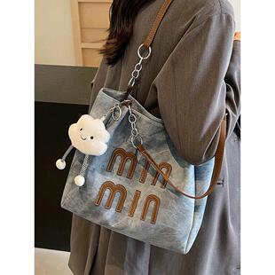 (Cross-border trading), autumn fashionable capacious shoulder bag one shoulder, high-quality style, for students