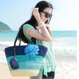 �H�Ӱ������ׁ�ɳ���ݾ��� �پ��� �¿��ɫ ��ĸ�� �����ִ�