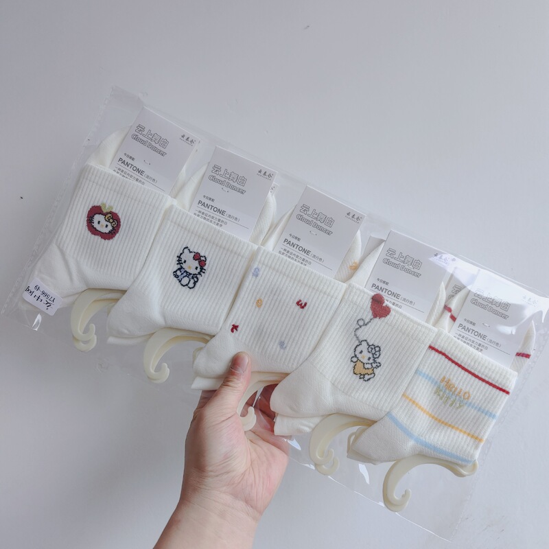 Yuntailun Women's Socks Spring and Summer Thin Cotton Mesh Mid-Tube Sports Socks Versatile Seamless Stitching