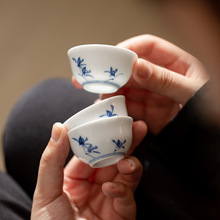 纯手绘陶瓷猪油白品茗杯功夫茶具中国白釉下主人杯小号个人杯茶具