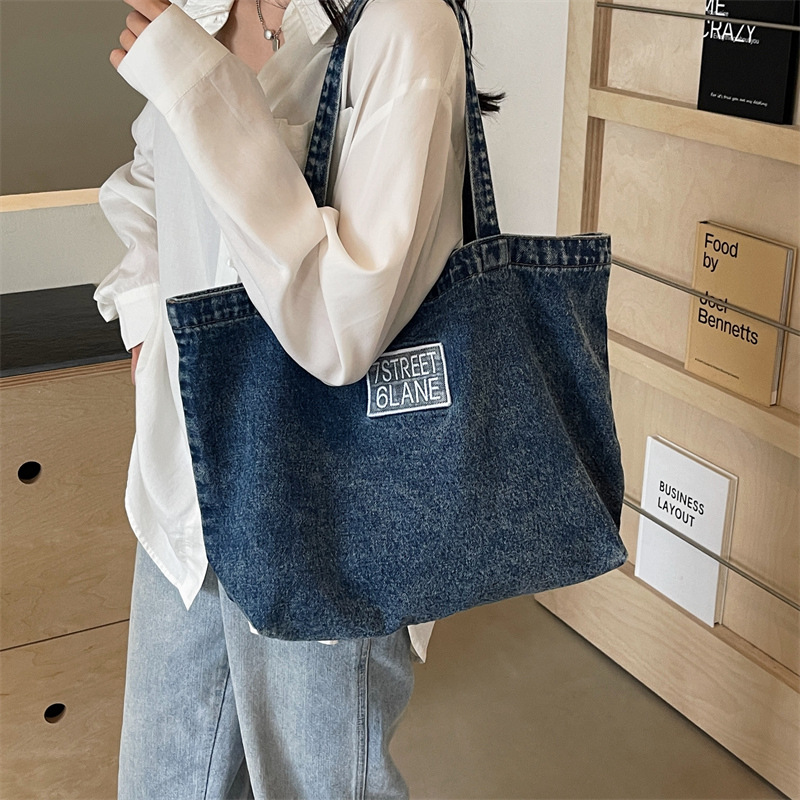 Diseño de nicho bolso de alta capacidad para mujer 2024 nuevo bolso de hombro con letras de moda bolso de viaje casual para mujer