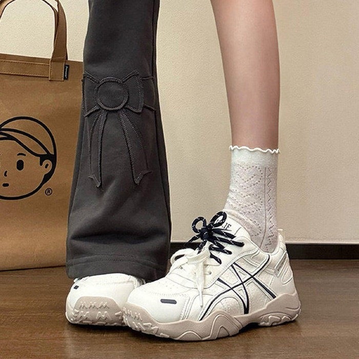 Zapatos de entrenamiento de estilo explosivo de base gruesa para mujeres 2026 nuevos zapatos de primavera y otoño zapatos deportivos casuales Agan zapatos blancos pequeños