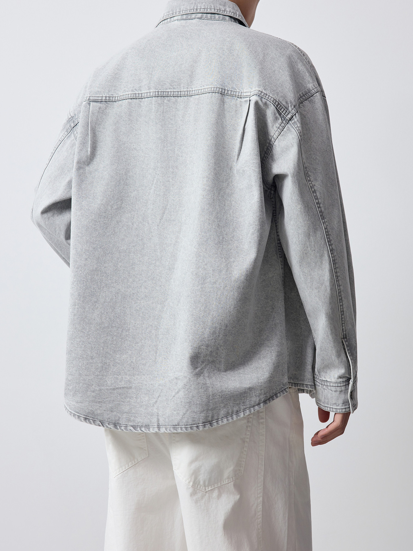 Áo khoác denim nam phong cách Mỹ, thêu họa tiết, kiểu dáng cổ điển — màu xanh nhạt