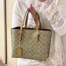 26�¿�ޢ��mollie 25���ذ��͹��ϻ�С�����ٴ�������ѻ���Ů��