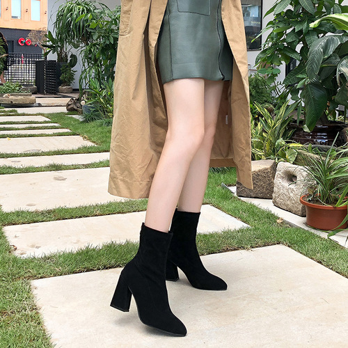 British style short boots for women winter thick heel mid-length pointed toe high heel thick heel slim boots  new fashion boots