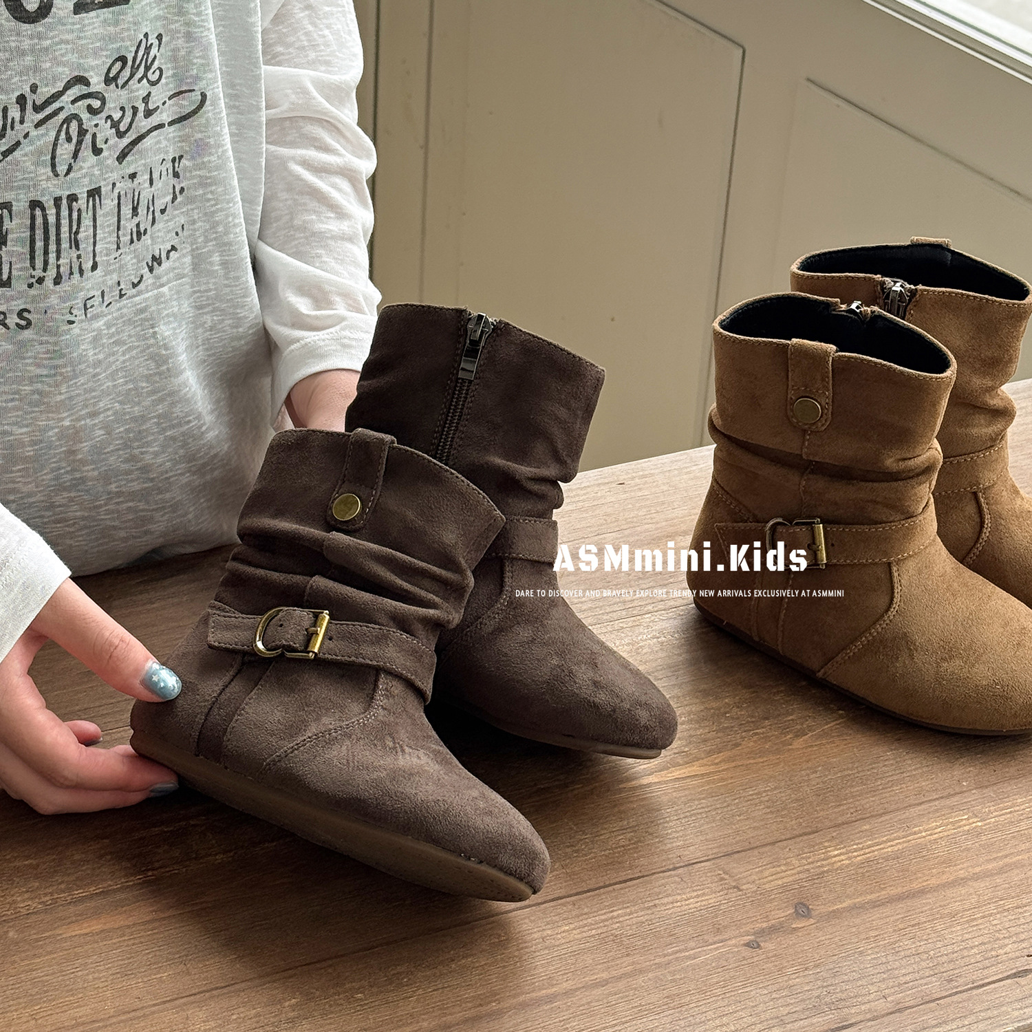 Korean-style girls' boots, stacked boots, 2026 autumn and winter new children's mid-calf boots, stylish Martin boots for little girls