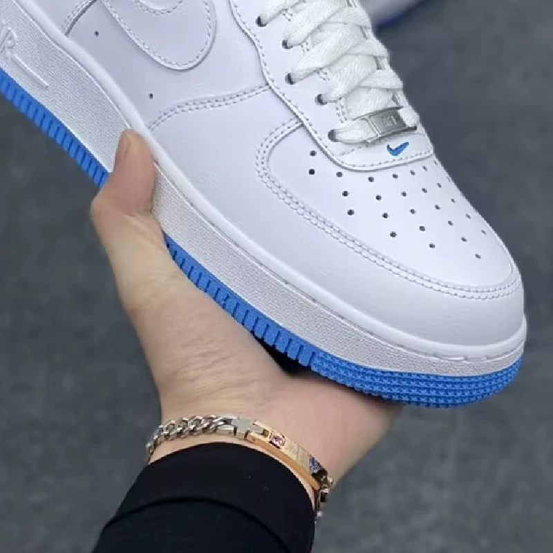 Кеды (Nike) Air Force 1 low — белые и цветные, перфорация, мягкий воротник, EU 36–45