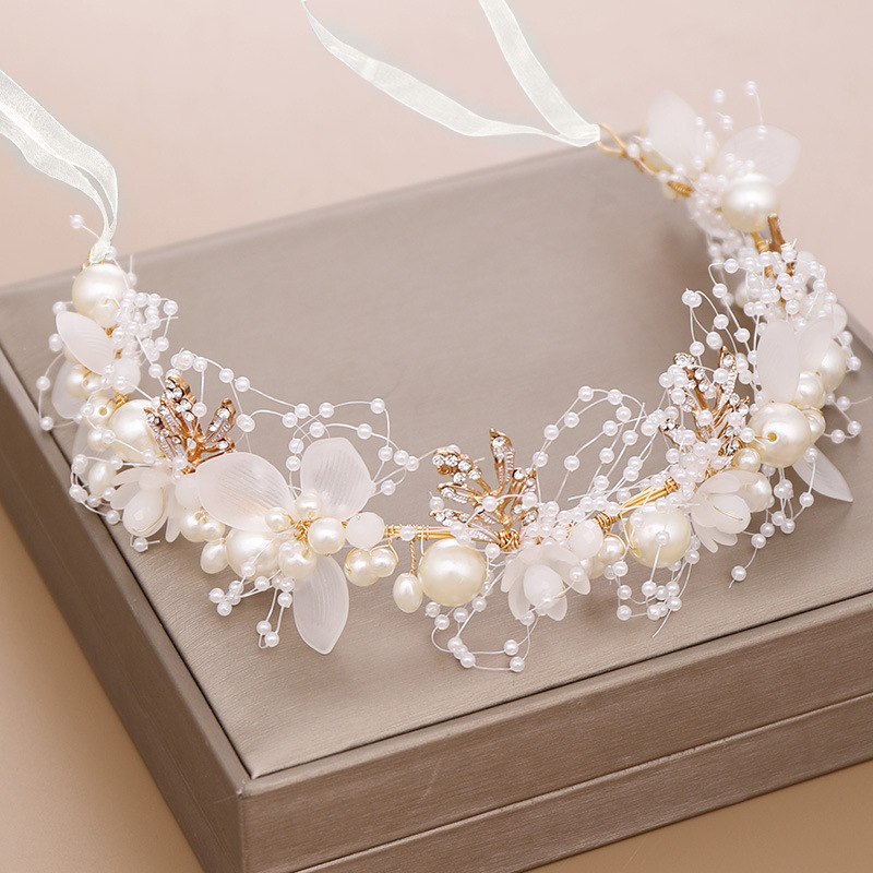 Eyelash bridal headband, new pearl flowe...