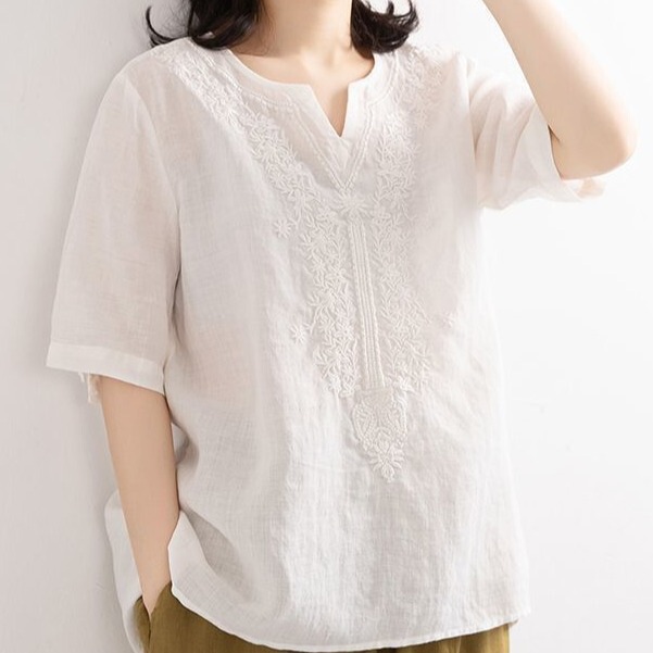 Cotton Short-Sleeved Shirt for Women, Loose Plus Size, 2026 Summer New Style, Artistic Retro Ethnic Embroidery, Solid Color V-Neck Shirt