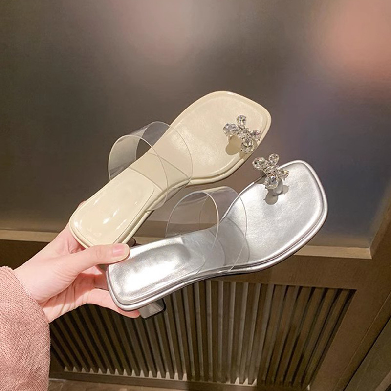 Grava Madre nueva mariposa delicada agua de diamante temperamento cuadrado con zapatillas frías de tacón alto transparentes para mujeres de verano