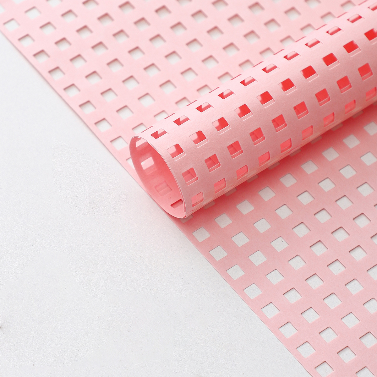 Cuatro colores cordier luz en el espejo de papel de embalaje hueco engrosado flor DIY paquete de flores materiales de arte floral