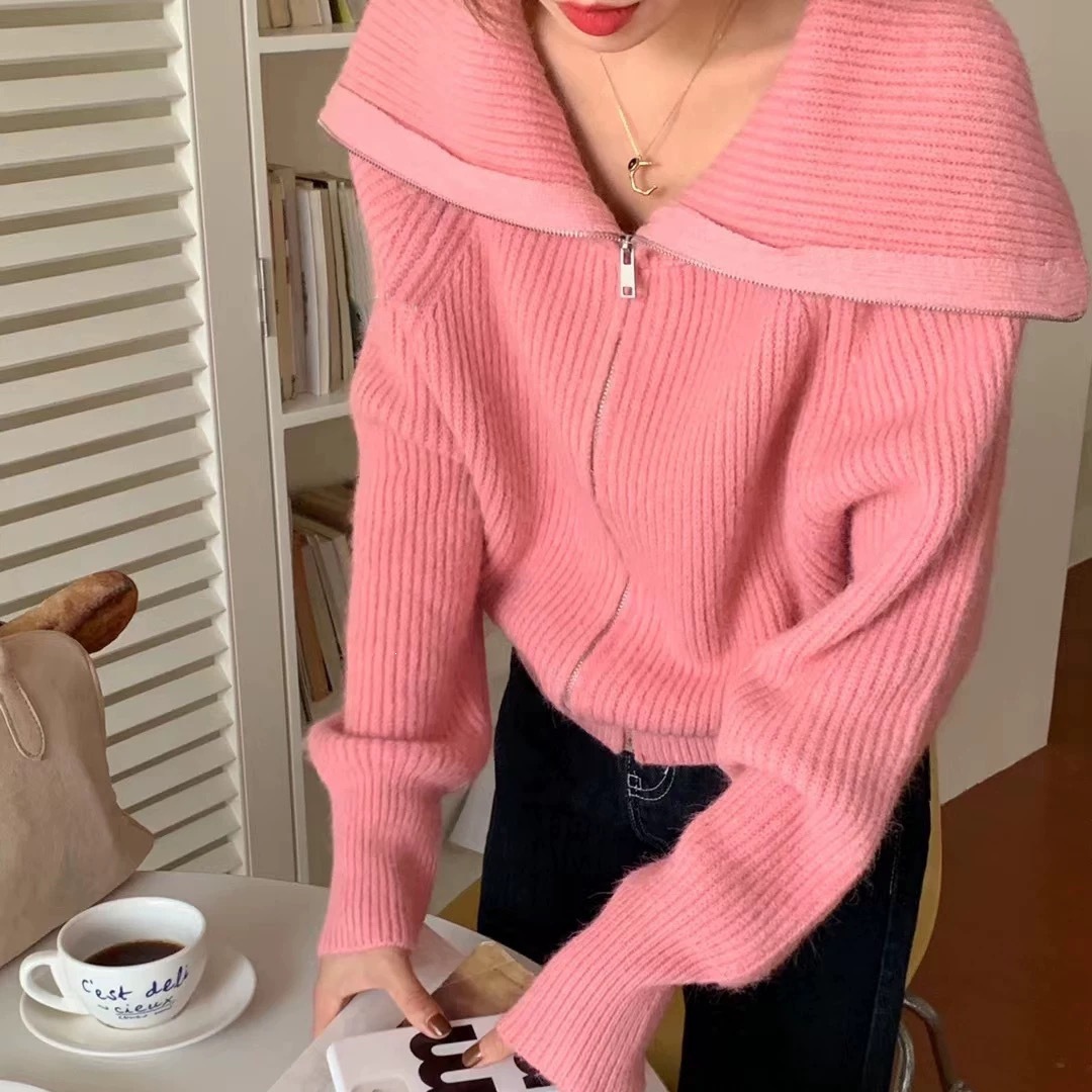 Purple demi-season cardigan with zipper