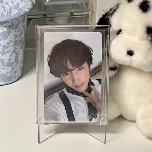 Transparent shell card tile wholesale star small card card storage protective cover snap-on acrylic plastic hard card sleeve