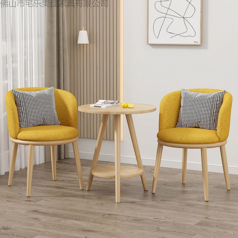Mesa y silla de ocio balcón sala de estar de lujo ligera mesa y silla combinación de hotel de alojamiento residencial negociación en línea mesa y silla set de tres piezas