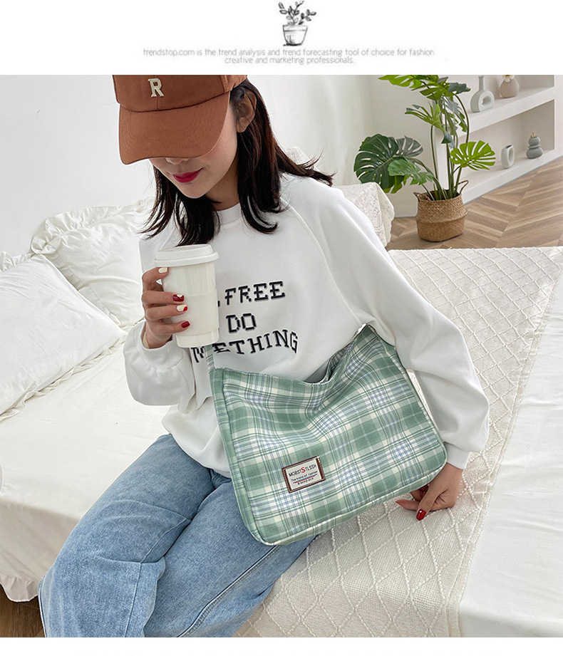 2022 New single-shoulder women's trendy checkered Korean style versatile crossbody bag for boys and girls, textbook bag undefined
