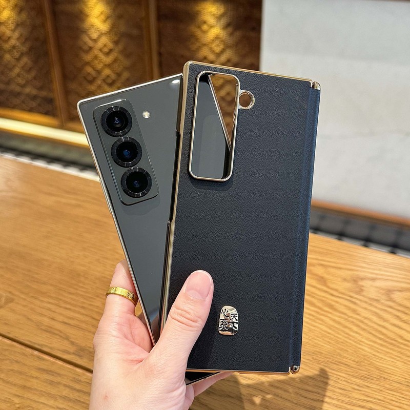 Samsung Heart of the World w25 携帯電話ケース、ハイエンド無地レザー電気メッキ w24 中央軸磁気保護、軽くて薄いハードケースに適しています。|undefined