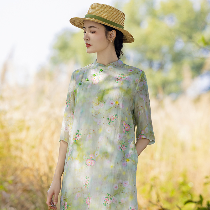 New Chinese style cotton linen women's Ramie dress 2024 spring and summer new stand collar National style retro improved cheongsam wholesale New Chinese style cotton linen women's Ramie dress 2024 spring and summer new stand collar National style retro improved cheongsam wholesale