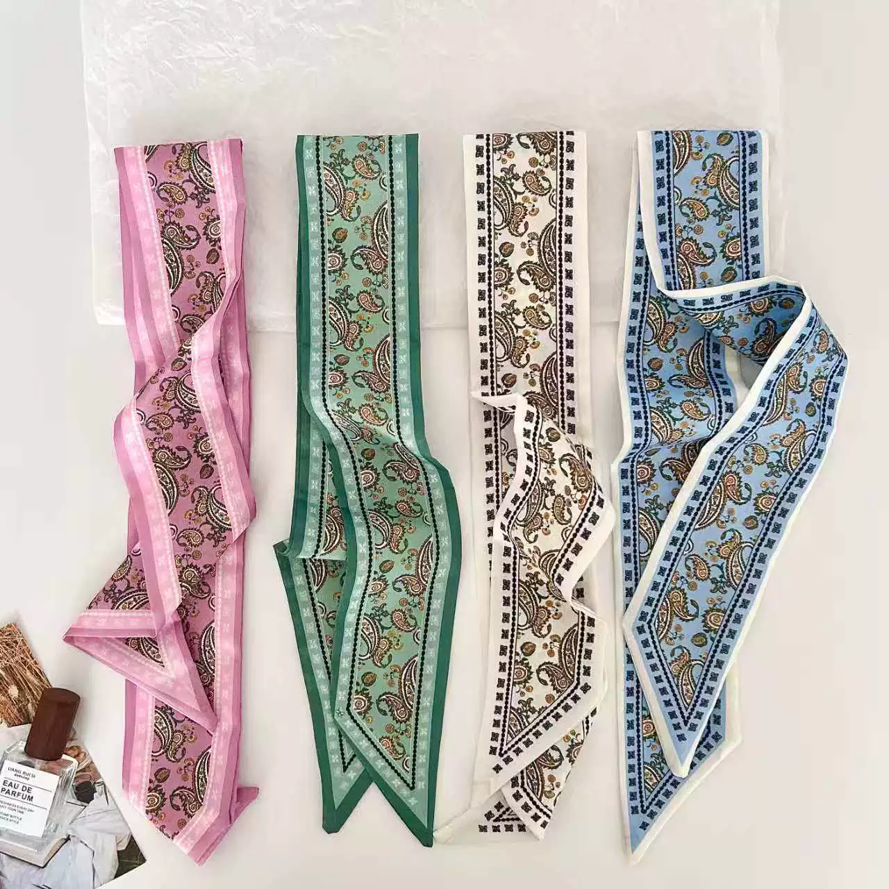 Французский шелковый шарф в стиле ретро с цветочным принтом, новый универсальный шарф для шеи, украшение для ручки сумки, элегантная резинка для волос, ленточный аксессуар.