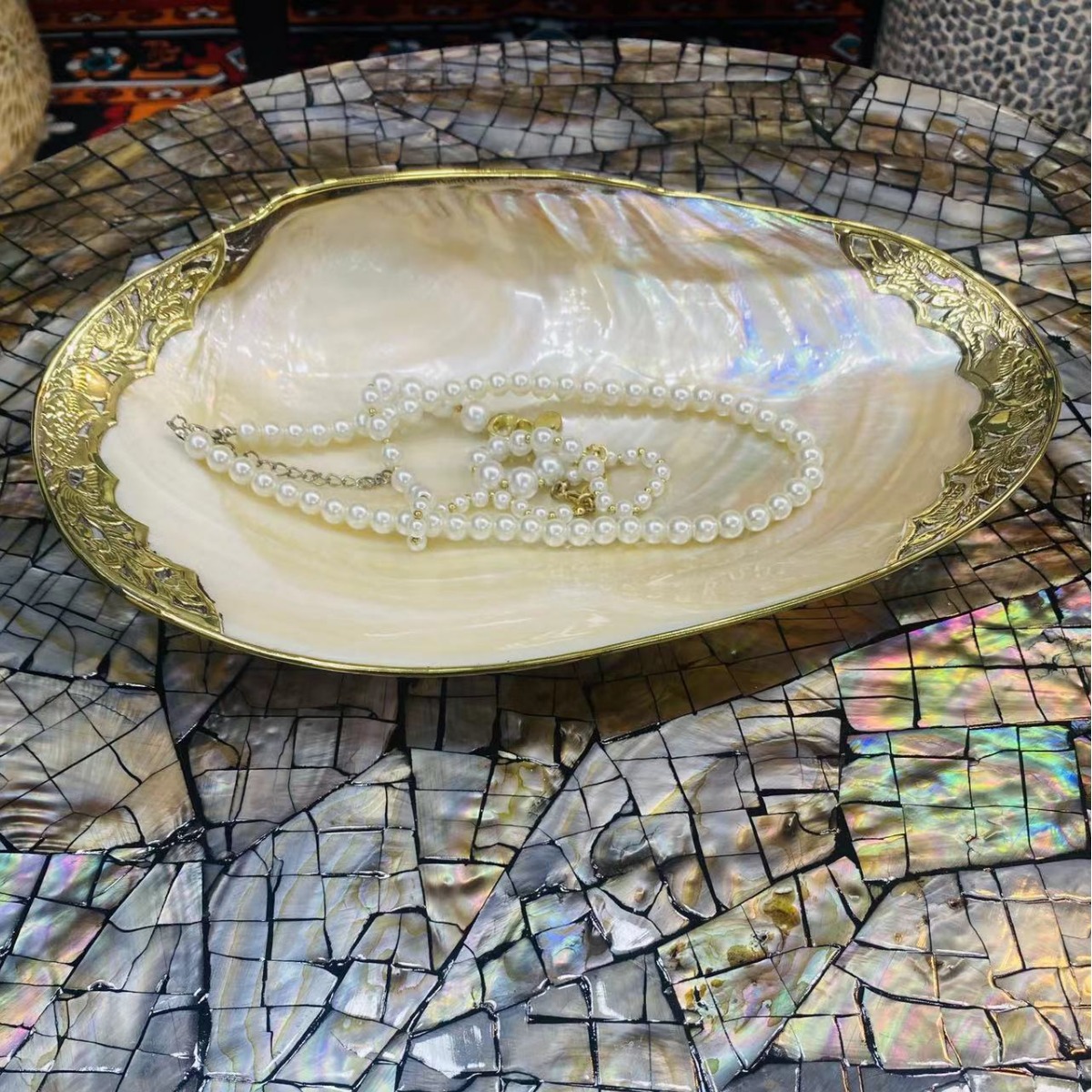 Pearl Oyster Shell Inlaid Dish Large Shell Fruit Plate Caviar High-end Dessert Spoon Dish Light Luxury Southeast Asian Craft