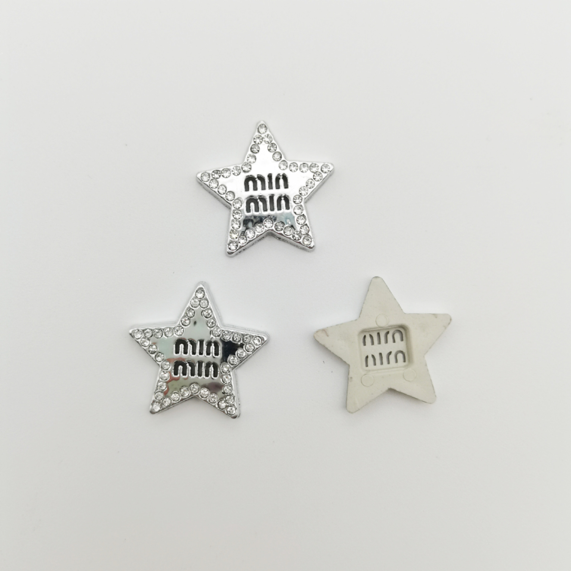 민민오각별