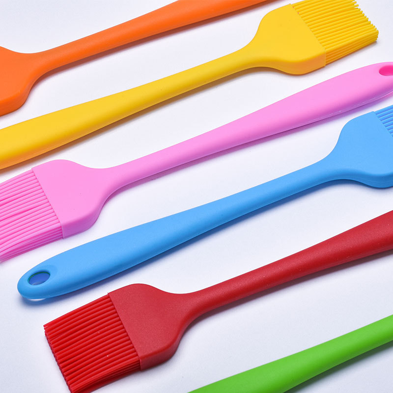 Herramientas para hornear Cepillo de aceite integrado de silicona Cepillo de condimento para barbacoa Papel de aceite resistente a altas temperaturas de seis colores
