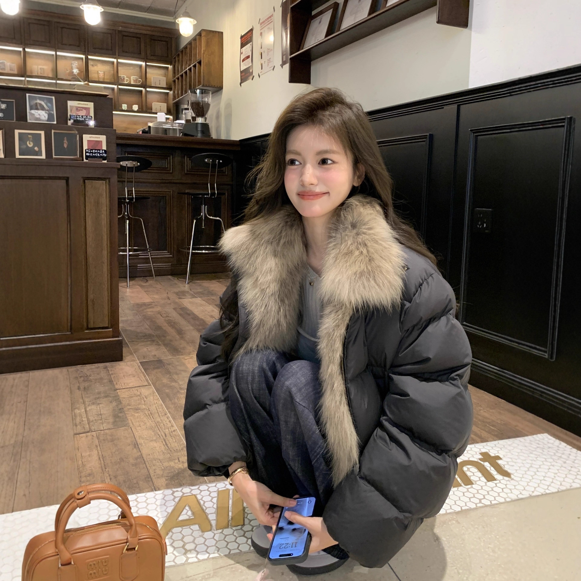 검은색