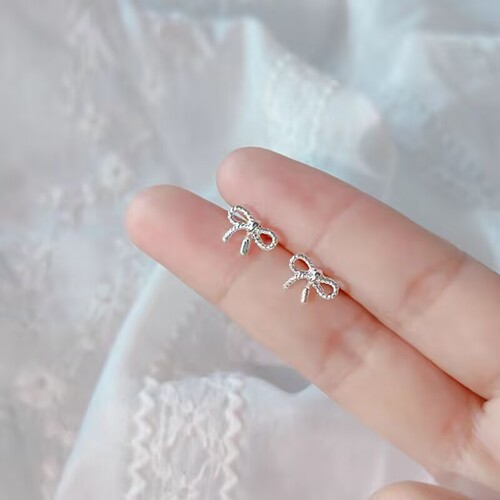 s925 pure silver ear piercing earrings for women, 2025 new trendy high-end temperament niche design earrings