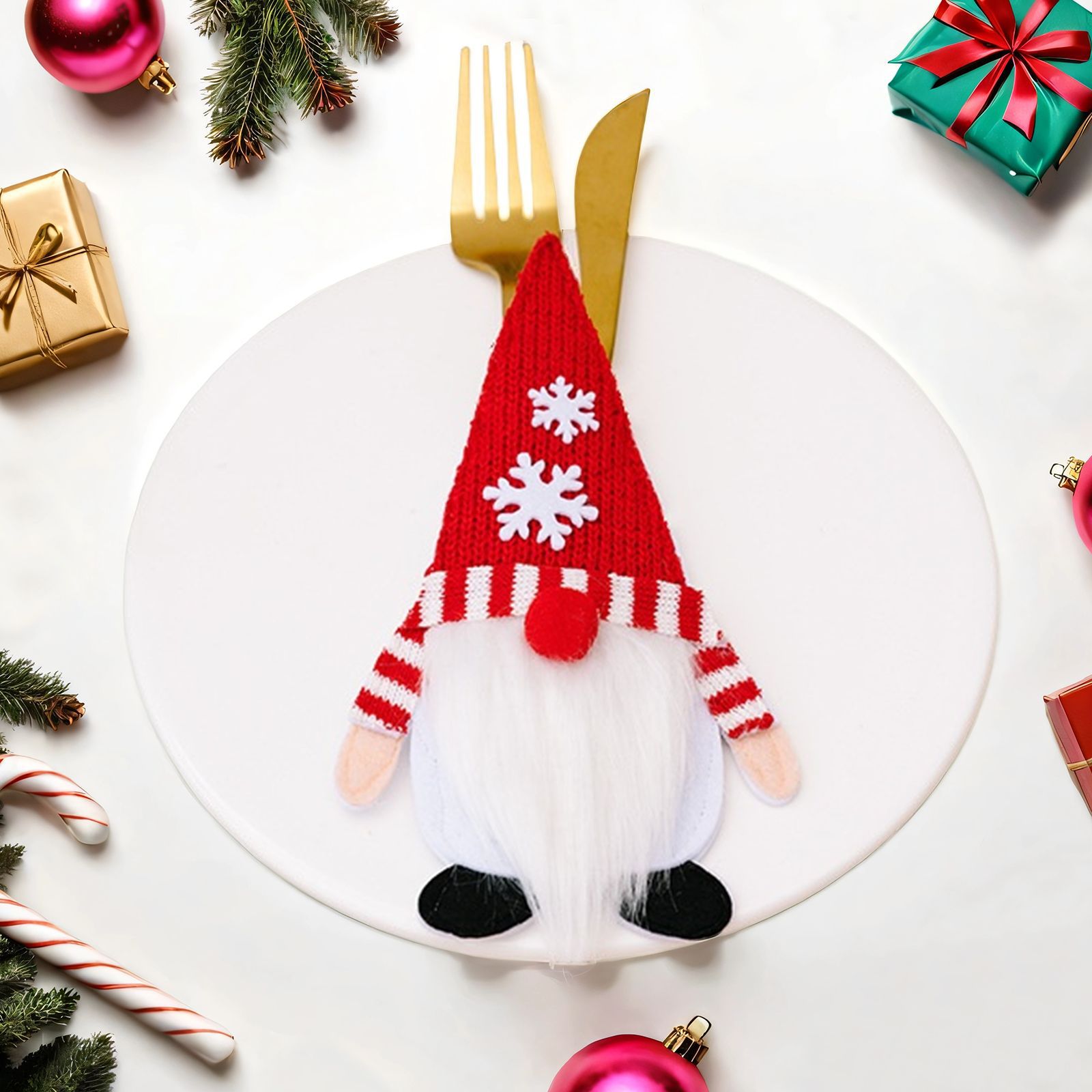 Nuevos productos transfronterizos de decoración de escritorio de Navidad muñeca sin cara cubierta de cuchillo y tenedor adorable enano Rudolph cubierta de cuchillo y tenedor de Navidad