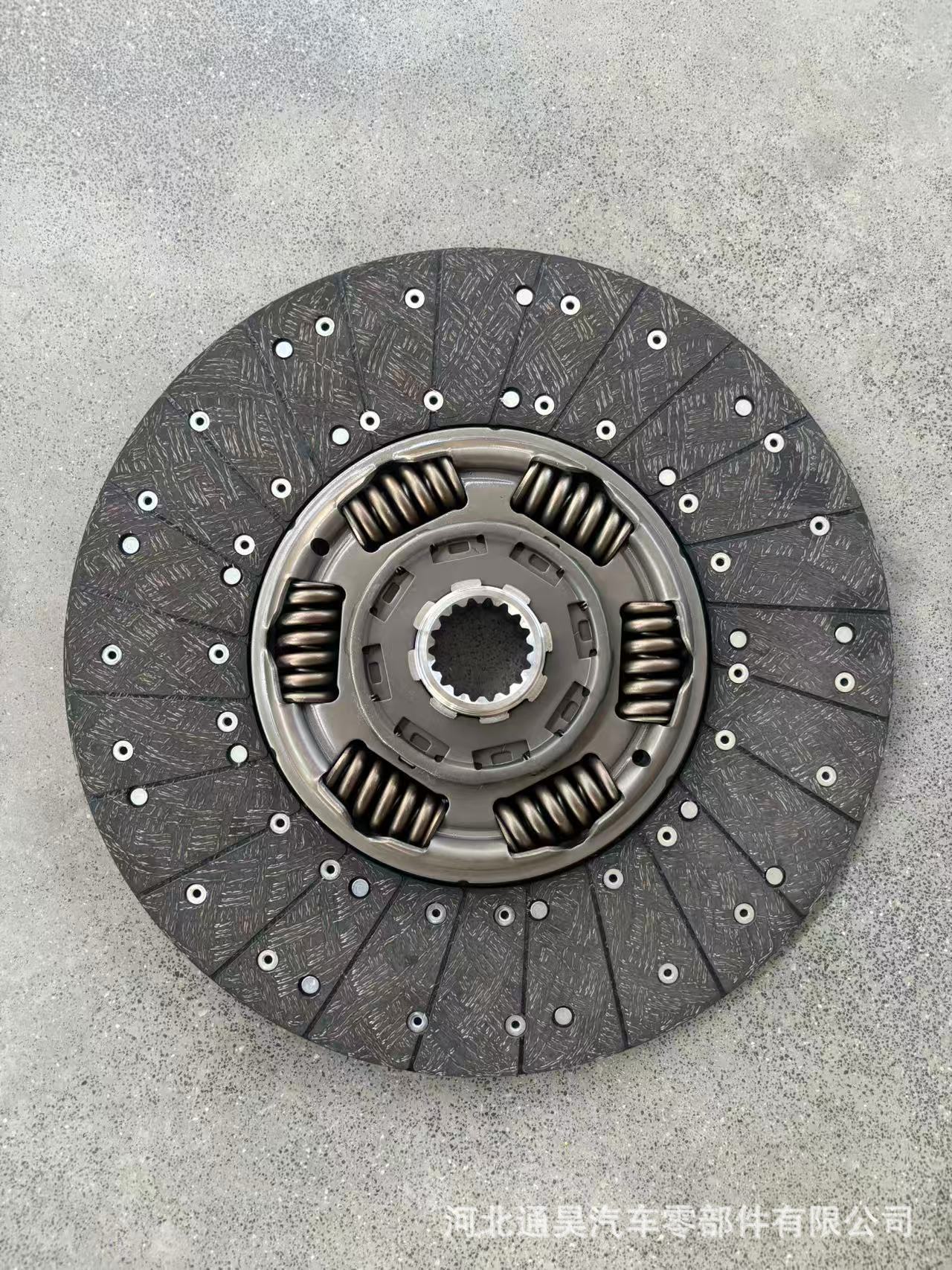 Cross-Border Clutch Disc for Mercedes Truck 1878007072