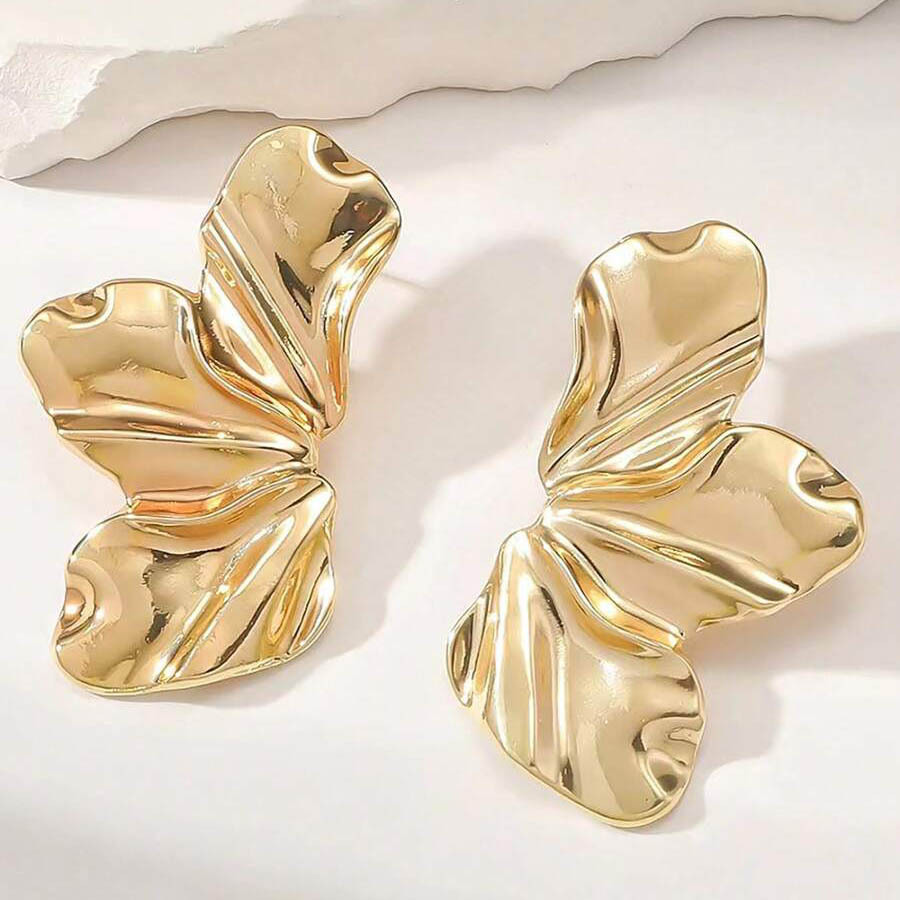 Vintage Leaf Stud Earrings For Women In Titanium Steel_voghion.com
