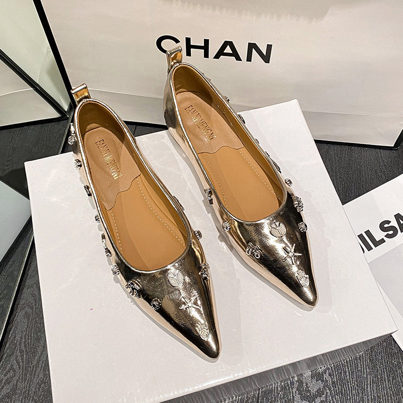 Cross-Border Foreign Trade Processing Customized Rhinestone Shoes Women's Flat Shoes French New Shoes with Skirts Large Size Women's Shoes Cross-Border Foreign Trade Processing Customized Rhinestone Shoes Women's Flat Shoes French New Shoes with Skirts Large Size Women's Shoes