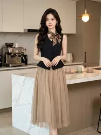女式衬衫;女式马甲;连衣裙