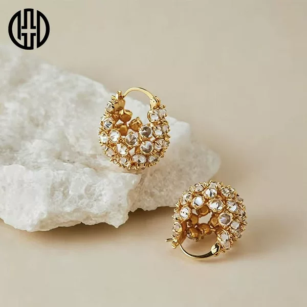 Full-diamond gold earrings 2026, extremely beautiful new popular model, light luxury niche exquisite elegant earrings