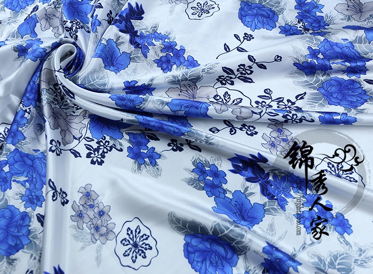 tela de seda impresa de flores tela de seda ropa antigua tela de prenda de ropa china tela de impresión de flores de plantas DIY