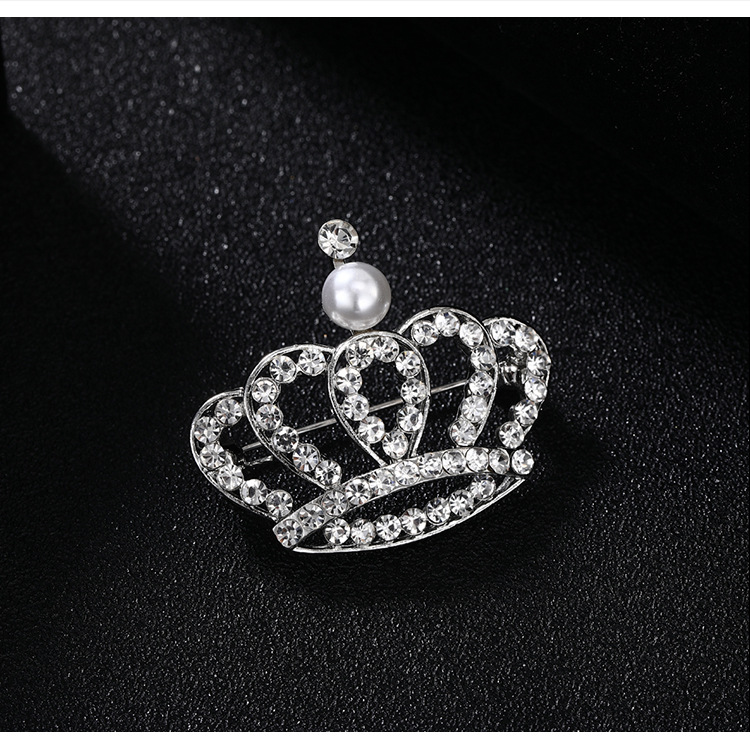 Simple Style Crown Alloy Rhinestone Zircon Women's Brooches display picture 2
