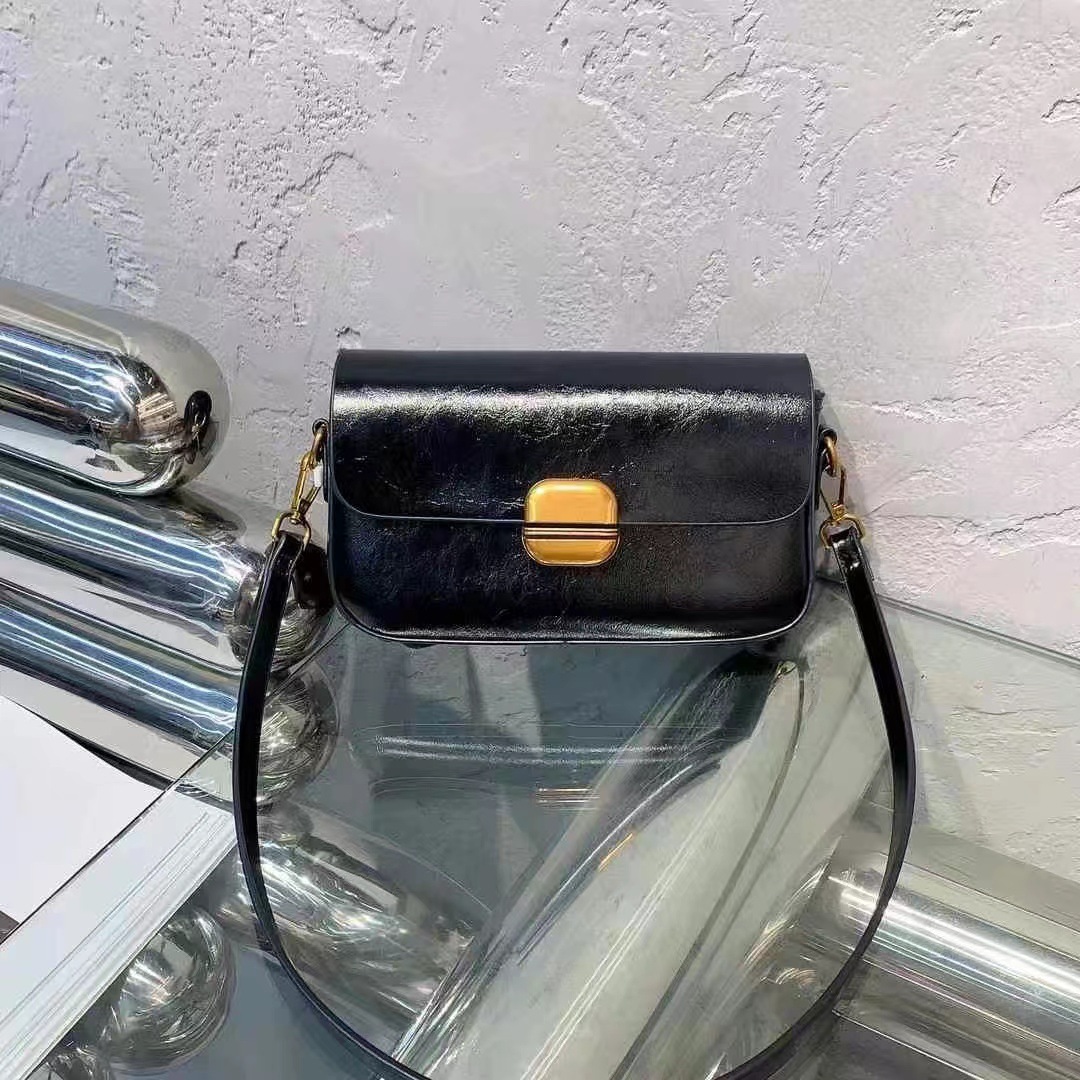 Freizeit kleine High-End-Nische, Kettenölwachsleder-Achseltasche, Damen 2024 neu modisch und vielseitig_voghion.com