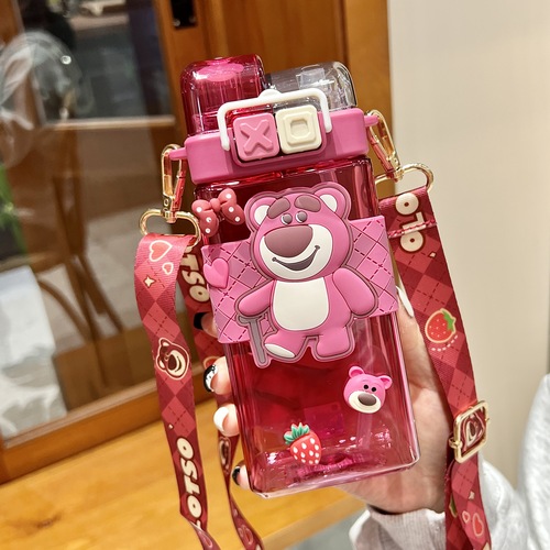 Children's water cup for school, portable tritan kettle, anti-fall, high temperature resistance, high-value plastic strawberry bear cup