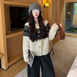韩系松弛感撞色条纹圆领针织开衫上衣秋冬新款宽松软糯毛衣女外套
