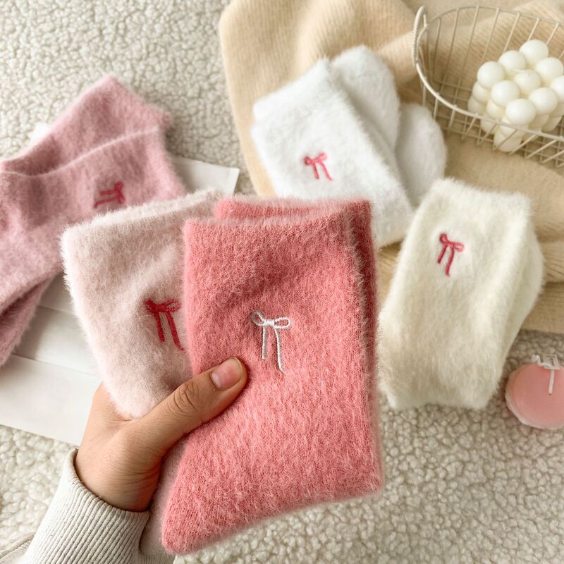 秋と冬のピンクのリボン刺繍入り女性用ソックス、ベルベットの厚みのある暖かいソックス、ホームフロアミッドカーフソックス、スリープソックス|undefined