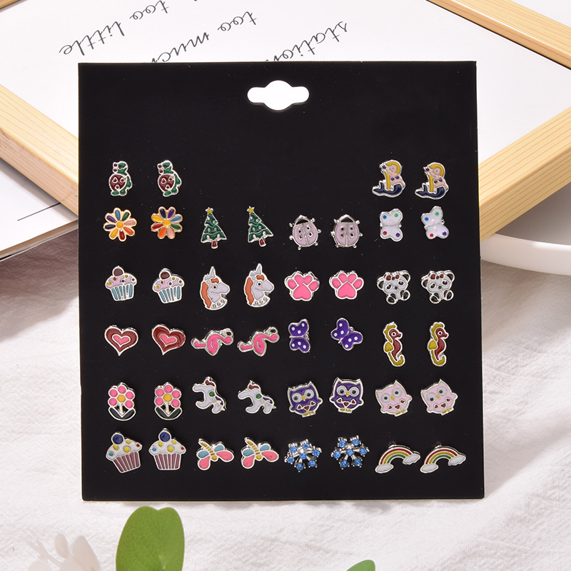 Korean Small Daisy Unicorn 18 Pairs Of Earrings Set Retro Pop Flower Owl Earrings display picture 2