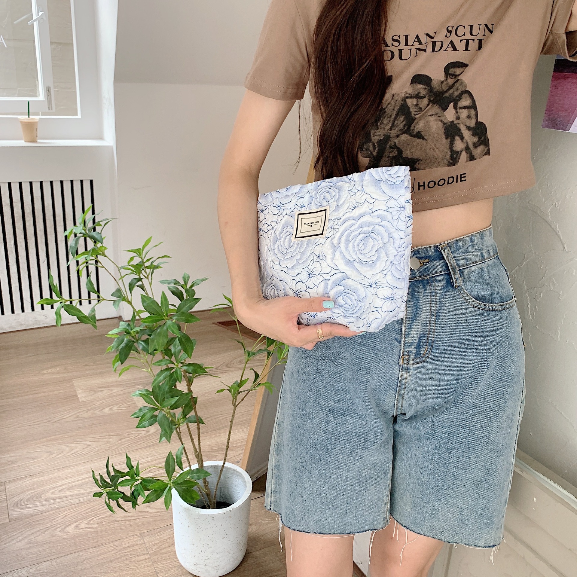 Wholesale of 25244 Jacquard blue rose large-capacity portable bags, clutch bags, storage bags, ladies' tote handbags undefined