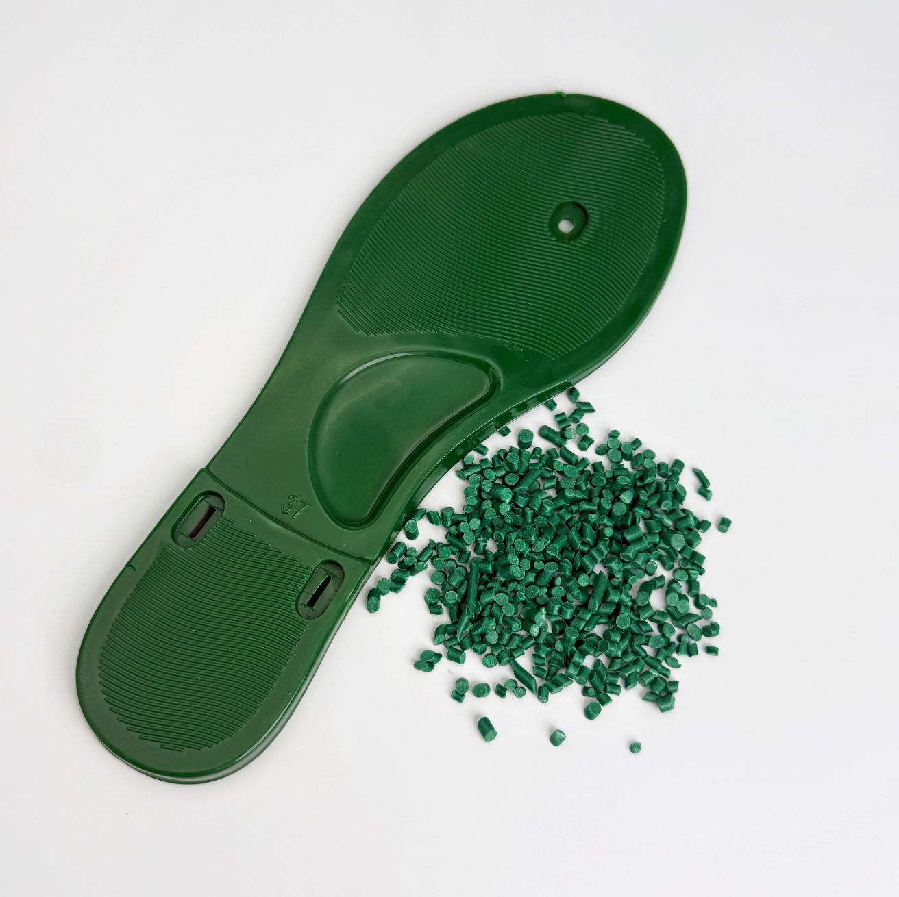 PVCmaterial全新颗粒原材料回收二次拖雨鞋注塑聚氯乙烯环保材料