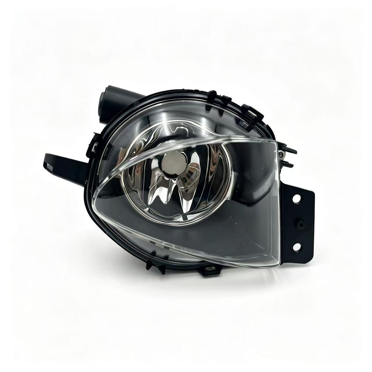 Front fog lights are suitable for the 2006-2008 BMW 3 Series E90, part numbers 63176948373 and 63176948374