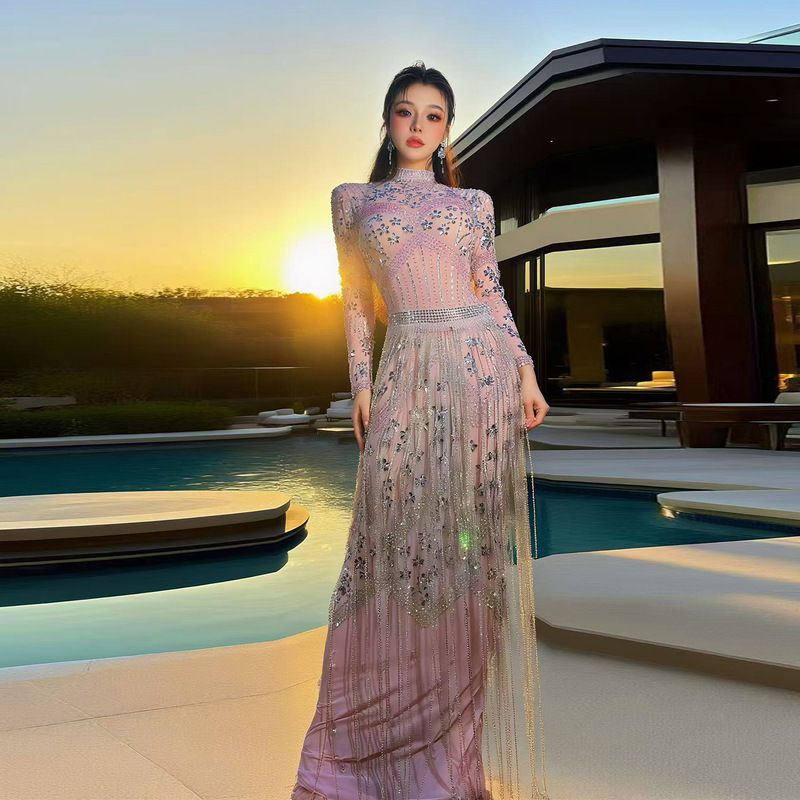 Sweet and Stylish Crystal Diamond Flower Tassel Long Dress for Female Singer, Suitable for Runway Shows, Beauty Pageants, Studio Art Photos, and Artistic Exams
