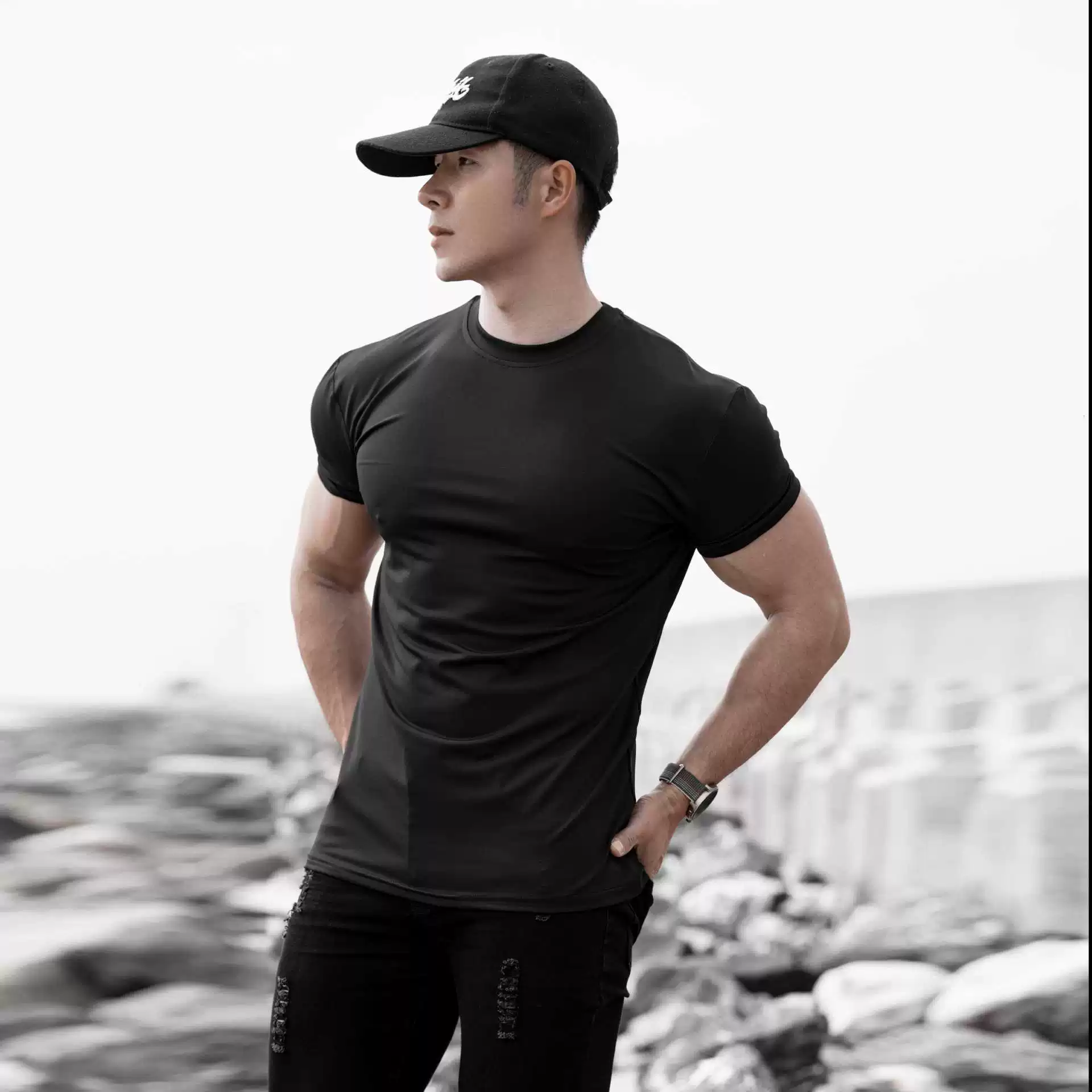 Весенне-летняя новая мужская футболка для спорта и отдыха, бега, фитнеса, увеличенных мышц, быстросохнущая, приятная на ощупь, однотонная футболка с короткими рукавами
