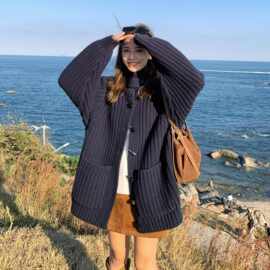 韩系慵懒风复古牛角扣高领针织开衫女秋冬季宽松加厚时尚毛衣外套