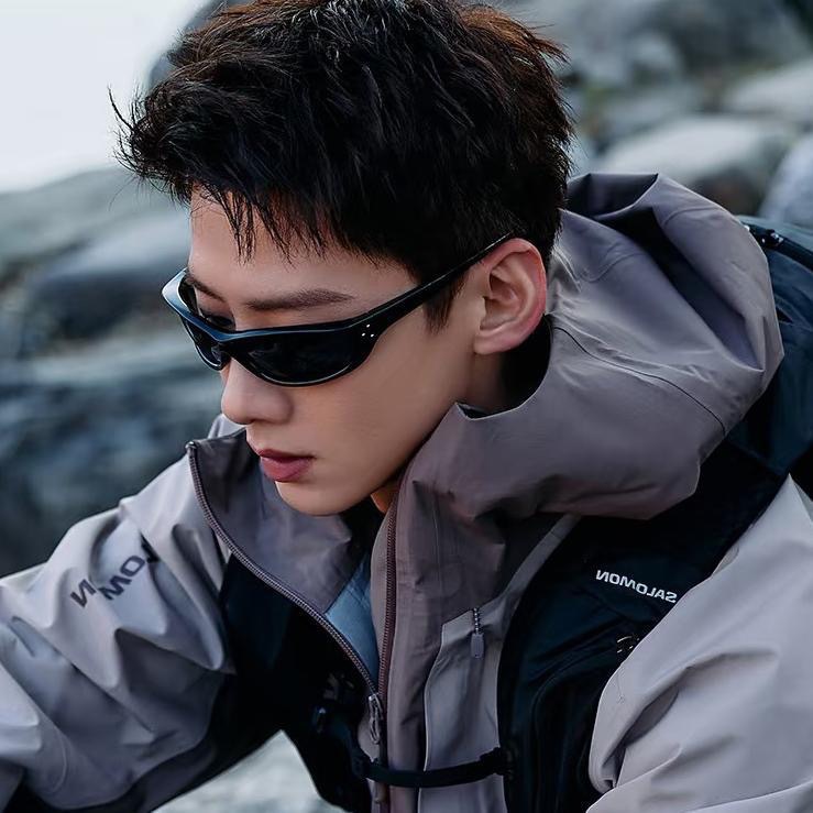 Retro universal fashionable travel sunglasses for men and women