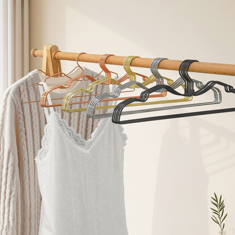 Wholesale New Low-Neck Hangers for Cross-Border E-Commerce, Specially Designed for High-End Light Luxury, Thickened and Non-Slip, Suitable for Home Use and Drying Clothes