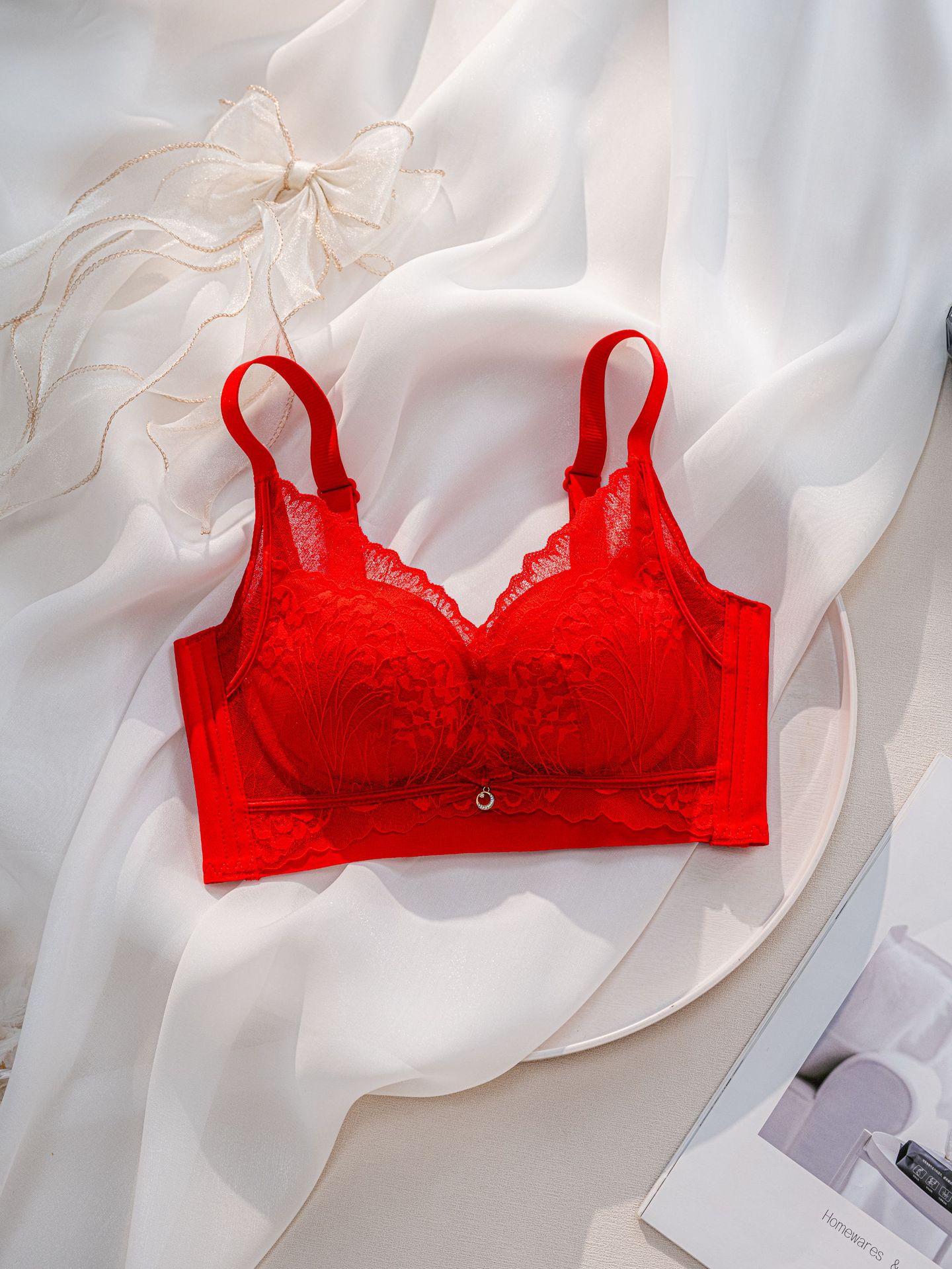 Venta directa de fábrica comercio electrónico transfronterizo Sudeste de Asia Vietnam Tailandia señoras cómodas y transpirables sujetador lateral de encaje