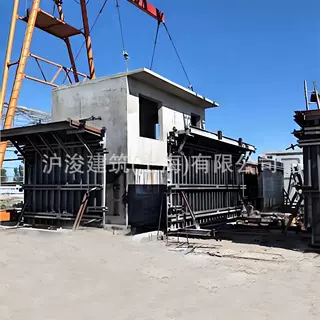 定制移动水泥房模具 别墅自建房预制模块化房屋 带轨道水泥房模具